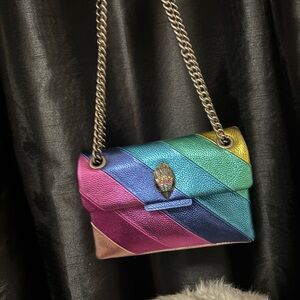 KURT GEIGER 

Super cute bag !